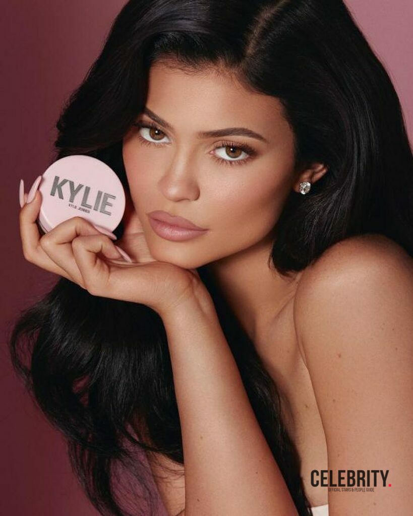 Kylie Jenner Devient La Plus Jeune Milliardaire Autodidacte De Tous Les Temps 